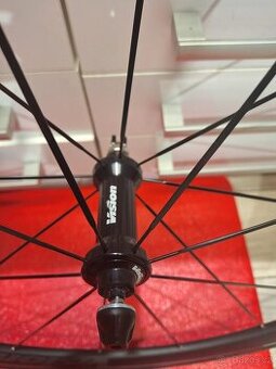 zapletená silniční  kola VISION