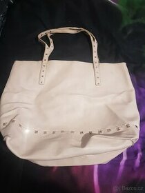 Velká kabelka