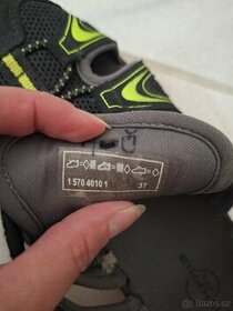 Prodám sandále vel.37.