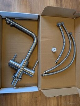 Trojcestná dřezová baterie