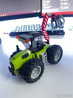 Lego lesnický traktor 60181
