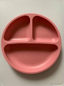 Nový silikonový talíř s přísavkami modrý pro děti.