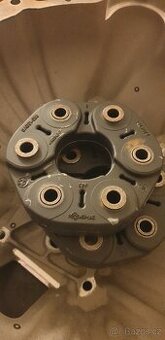 Spojka na kardan BMW M5 M3