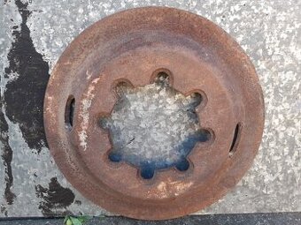 Závaží do zadních kol traktoru Zetor 50 Super