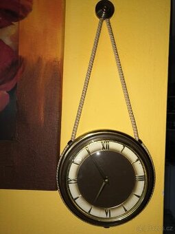 Nástěne hodiny