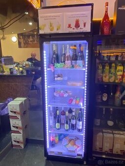 Gastro chladicí vitrína