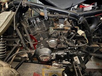 Motor čtyřkolka 250ccm