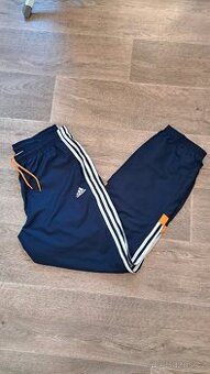 Hezké pánské tepláky Adidas