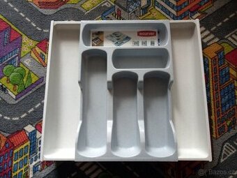 Příborník Curver, plastový, roztahovací