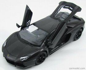 1:18 Lamborghini Aventador LP700-4 - 1
