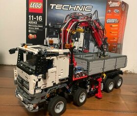 Lego Technic Mercedes-Benz Arocs 3245