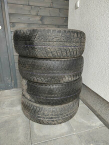 Sada zimních pneu NOKIAN 225 55 R19 - 1