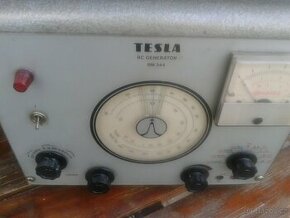 RC generátor TESLA BM344