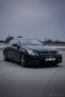 Mercedes-Benz E-Coupe 250 CGI 2012