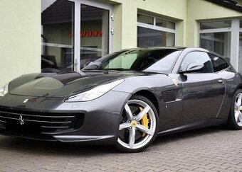 Ferrari GTC4 Lusso V12 DCT P-DISPLAY LIFT 14t.KM