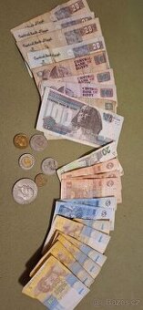 Konvolut bankovek a mincí
