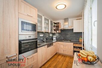 Převod dr. podílu, byty/3+1, 63 m2, Zelený pruh 1686/105, 14