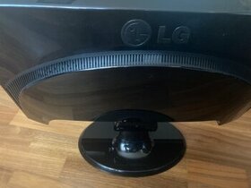 LG Flatron W2453V (24") - 1