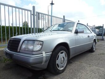 MERCEDES BENZ E 220