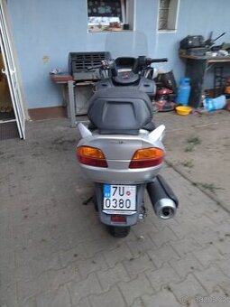 Suzuki Burgman 650