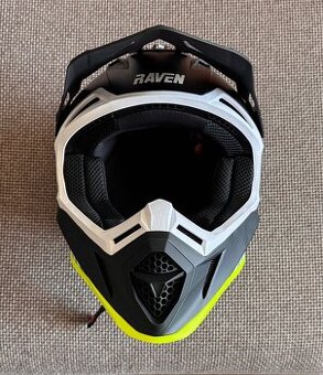 Motokrosová Helma Raven Airborne Evo Černá