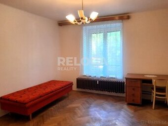 3+1, 81m2, P10, Vršovice, Bělocerkevská, dva neprůchozí poko