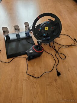 Thrustmaster T300 Ferrari Racing Wheel + TH8S Shifter