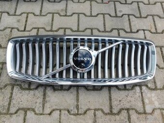 VOLVO XC90 maska gril vč. znaku a kamery za 2500.
