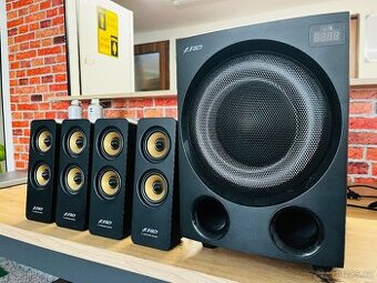4.1, 80W, RGB, BT5.0, FM rádio, USB, optický vstup, dálkové