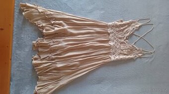 Letní hnědé šaty