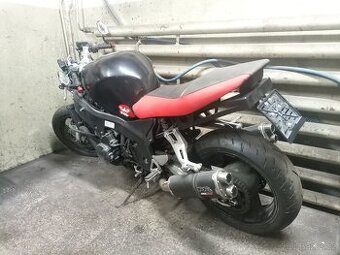 HONDA BLACKBIRD CBR1100XX - 1