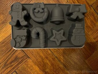 Silikonová forma na 8 cupcaků vánoční motiv nová