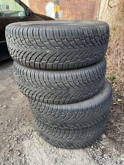 Zimní pneu 235/65 r18