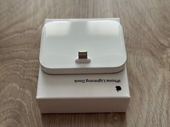 Apple iPhone Lightning Dock - White