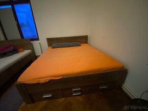 Postel s úložným prostorem 180x200cm