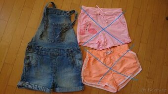 dívčí riflové kraťasy vel. 152
