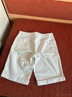 svetry,kratasy,trika,šponovky,košile