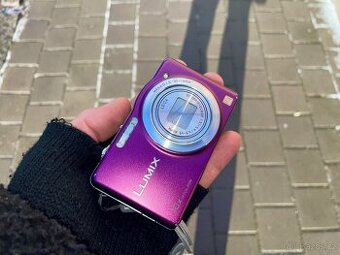 Panasonic Lumix SZ1 retro digitální fotoaparát