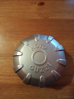 Moto Guzzi v9 bobber 2016