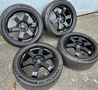 Nissan GT-R trackpack kola