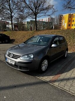 Volkswagen Golf V 1.4 16V 55 kW, r. 2006 – bohatá výbava