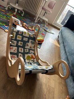 Elis design drevena montessori houpacka