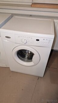 Pračka Whirlpool AWO/D43141 na 5 kg prádla, 1000 ot.