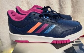 Dívčí boty Adidas velikost 38,5