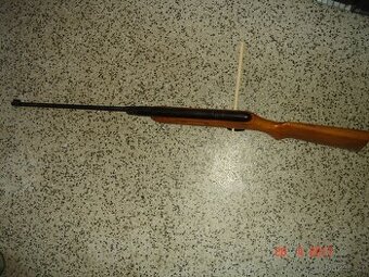 Prodám ze sbírky různé vzduchovky Slavia , ale i jiné vzduch