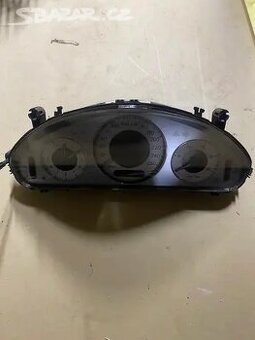 MERCEDES BENZ E, W211 - BUDÍKY, PŘÍSTROJOVÁ DESKA