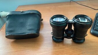 Dalekohled,divadelní kukátko