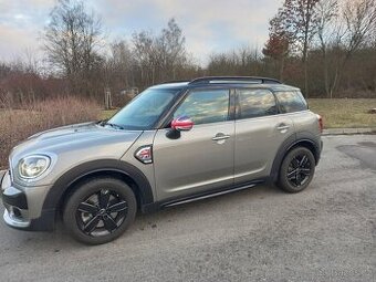 Mini Countryman S 2.0T 141kw benzín najeto 41tisíc km