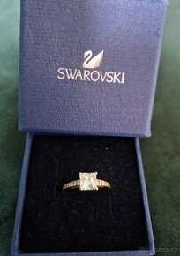 Swarovski pozlateny prsten zlte zlato 52