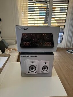Pioneer DDJ FLX 4 + DM-50-BT-W